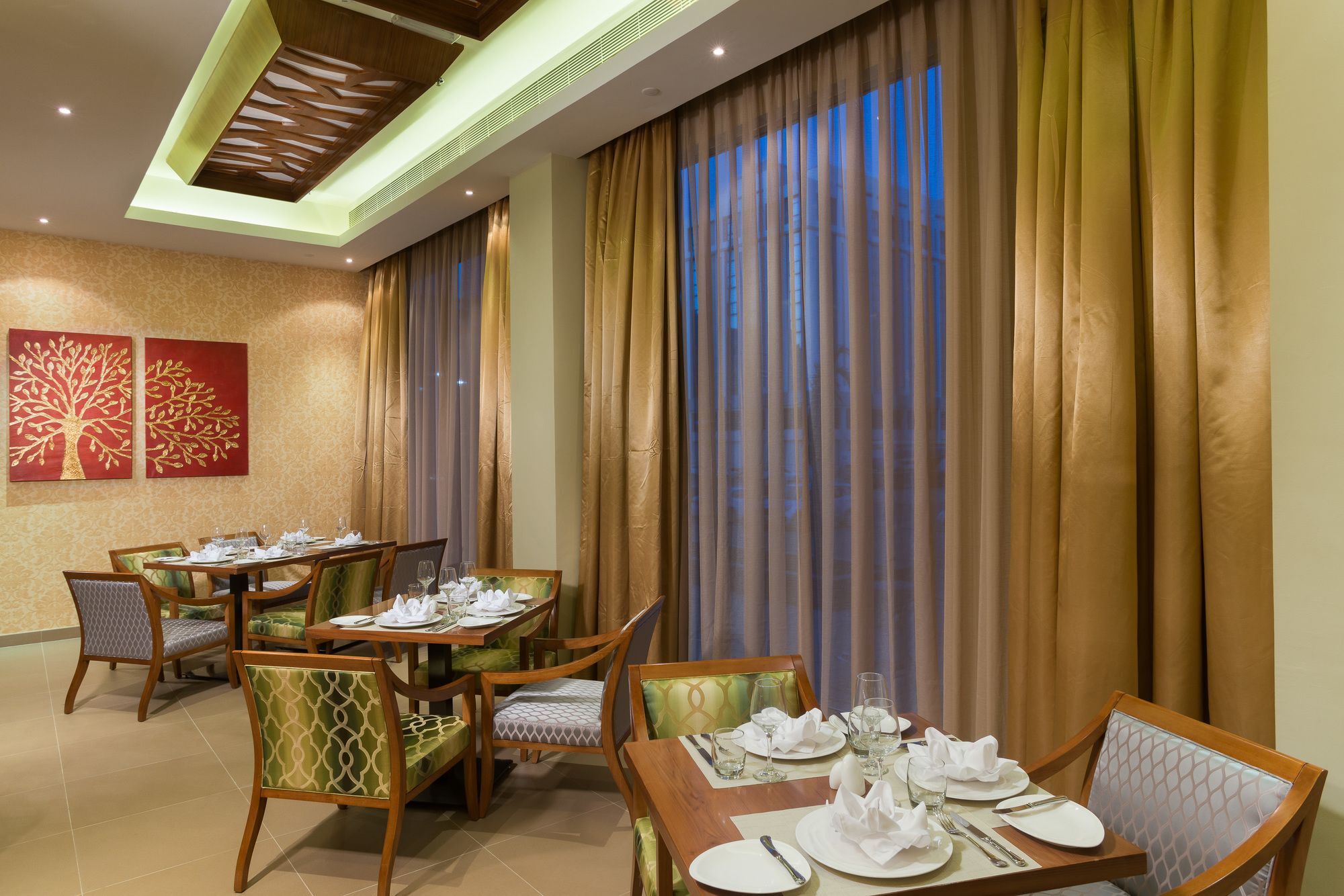 Centara Oman 4*